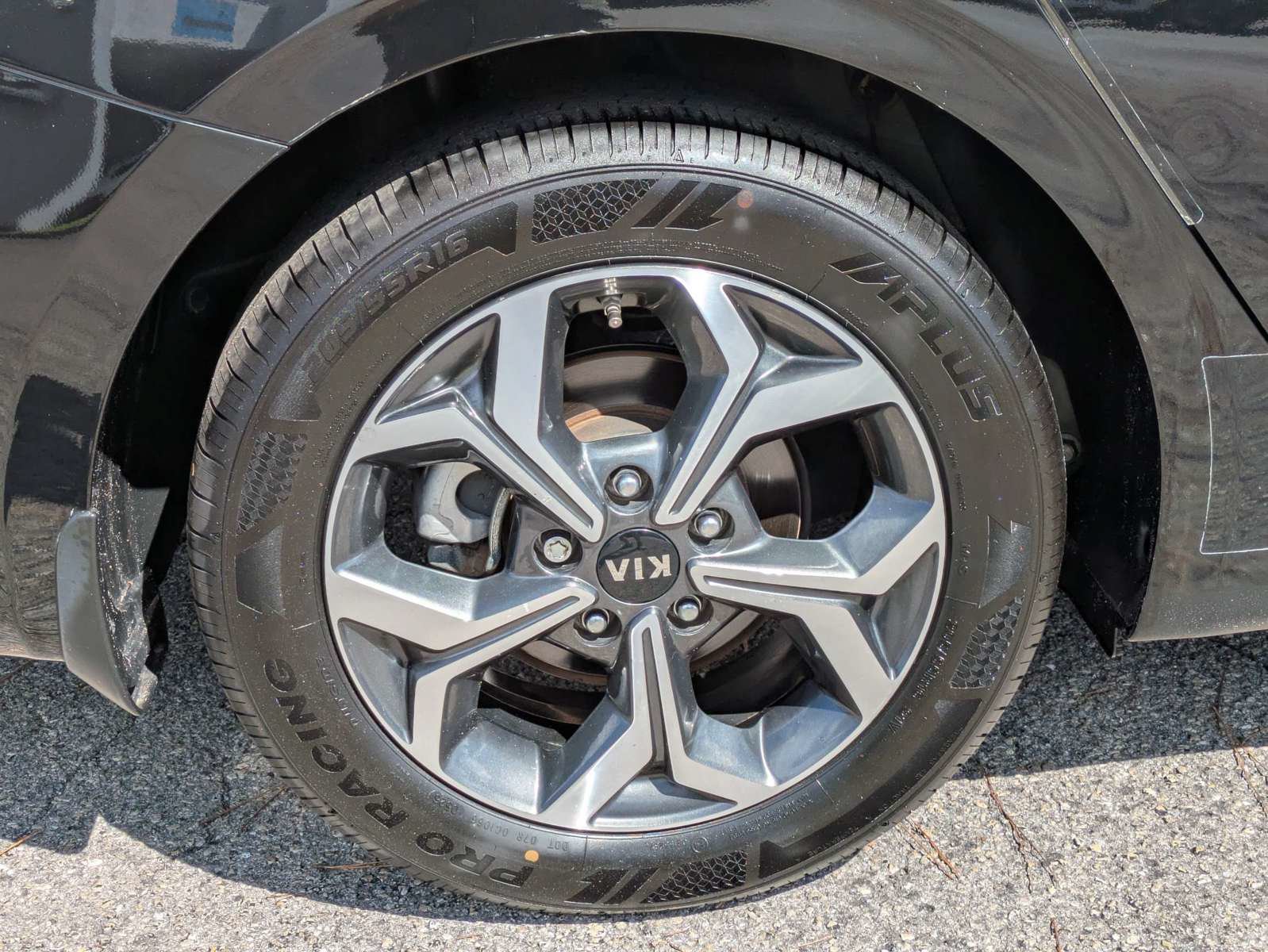 Certified 2021 Kia Forte LXS FWD image 9