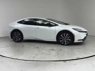 Used 2025 Toyota Prius Plug-In Hybrid FWD video 2