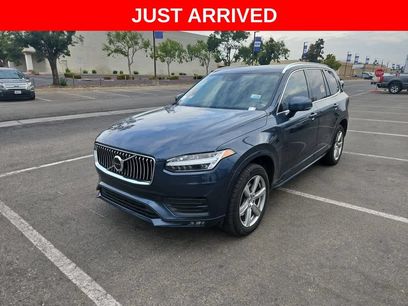Used 2022 Volvo XC90 T5 Momentum