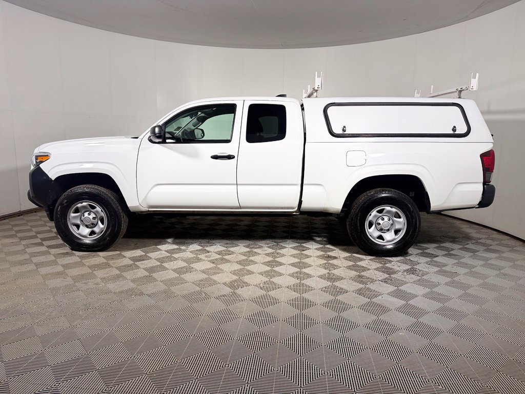 Used 2023 Toyota Tacoma SR RWD image 3