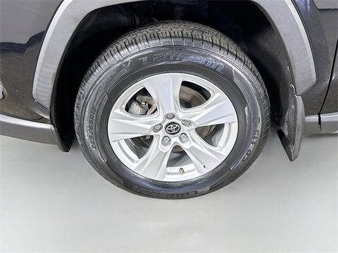 Used 2020 Toyota RAV4 XLE image 11