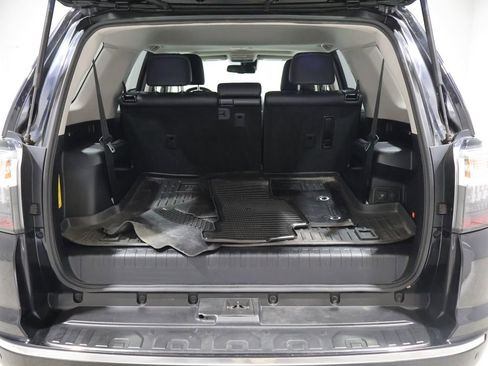 Used 2023 Toyota 4Runner Limited AWD/4WD image 4