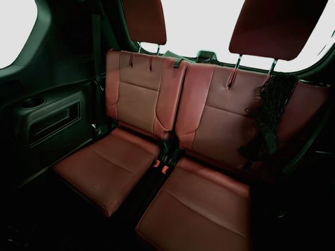 Used 2023 Lexus GX 460 Premium w/ Premium Package AWD/4WD image 31
