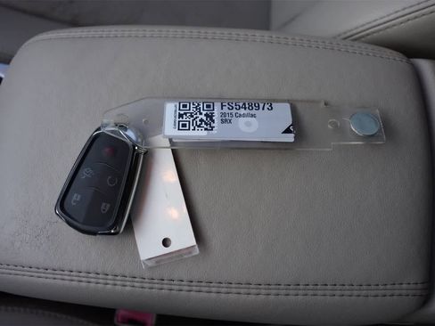 Used 2015 Cadillac SRX Luxury w/ Driver Awareness Package image 28