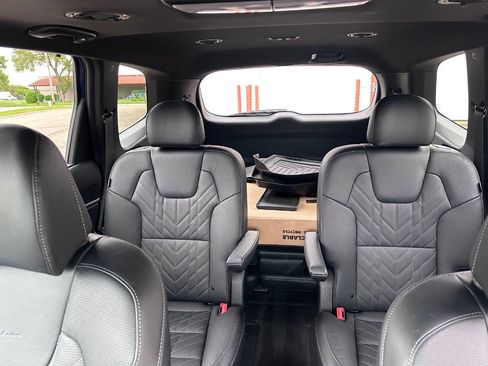 Used 2024 Kia Telluride EX X-Line AWD/4WD image 10