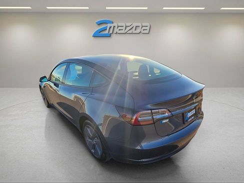 Used 2023 Tesla Model 3 Standard Range image 3