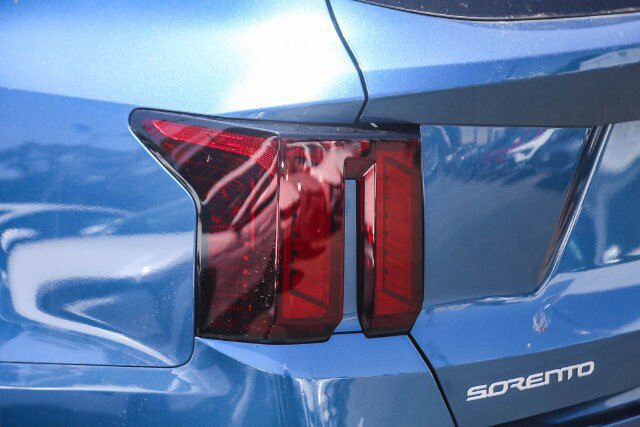 Used 2026 Kia Sorento EX w/ EX Premium Package FWD image 18