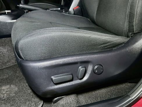 Used 2018 Toyota RAV4 XLE image 16