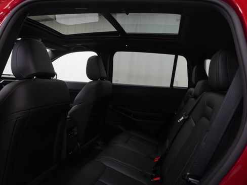 New 2026 Jeep Cherokee Limited AWD/4WD image 18