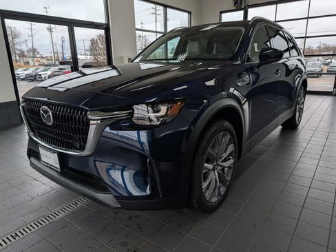 New 2026 MAZDA CX-90 Plug-In Hybrid w/ Preferred image 7