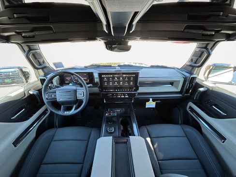 New 2026 GMC Hummer EV 4x4 Crew Cab w/ LPO, Dark Essentials Package image 13