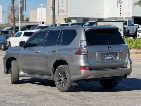 Used 2023 Lexus GX 460 Premium image 2