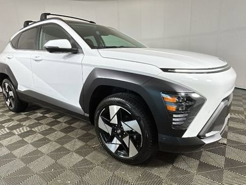 Certified 2025 Hyundai Kona Limited AWD/4WD image 2