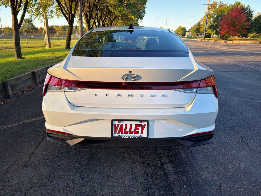 Used 2021 Hyundai Elantra SEL FWD image 8