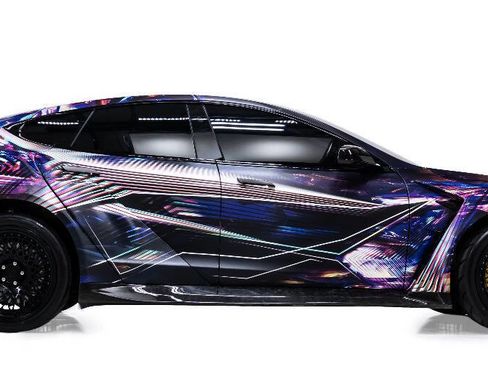 Used 2022 Tesla Model S Plaid image 5