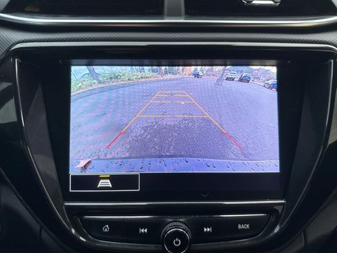 Used 2023 Chevrolet TrailBlazer RS w/ Sun and Liftgate Package image 40