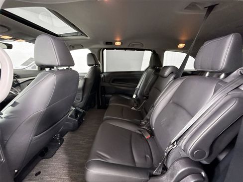 Used 2024 Honda Odyssey EX-L image 31