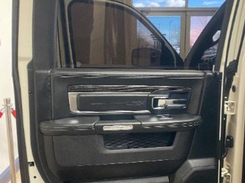 Used 2017 RAM 1500 Limited image 15