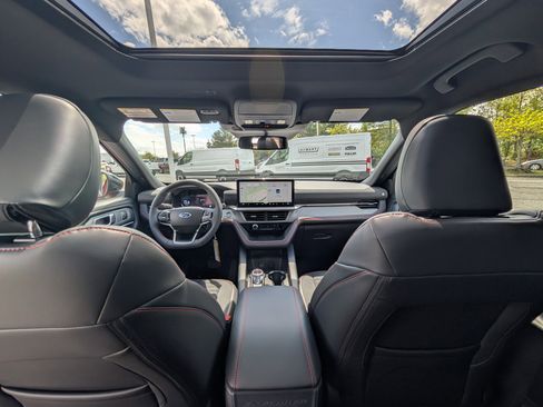 New 2026 Ford Explorer ST-Line image 15