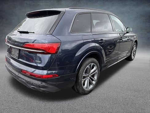 Used 2025 Audi Q7 2.0T Premium w/ Convenience Plus Package AWD/4WD image 5