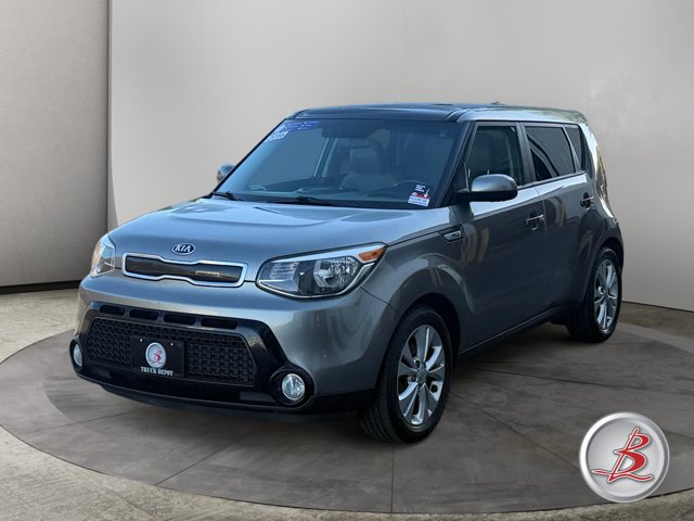 Used 2016 Kia Soul + w/ Primo Package FWD image 3