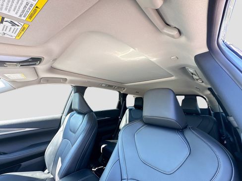 Used 2026 INFINITI QX60 Luxe w/ Cargo Package FWD image 22