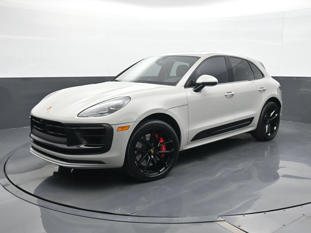 Certified 2025 Porsche Macan GTS AWD/4WD image 1