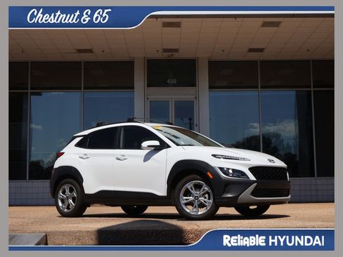 Used 2022 Hyundai Kona SEL w/ Cargo Package FWD image 1