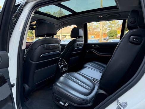 Used 2023 BMW X7 xDrive40i image 29
