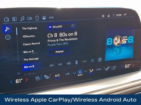 Used 2025 Chevrolet Suburban High Country AWD/4WD image 12