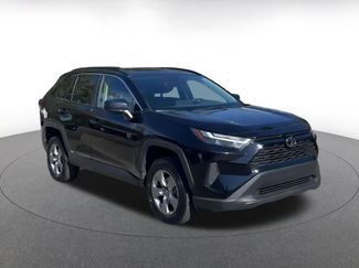 Used 2025 Toyota RAV4 LE video 2