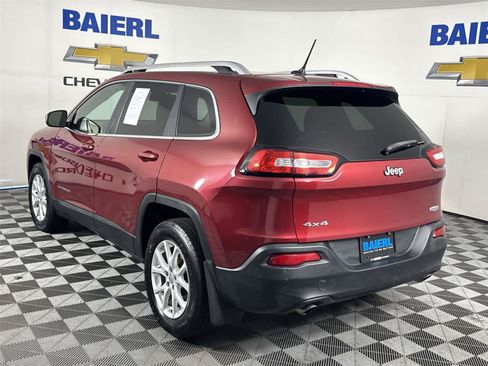 Used 2014 Jeep Cherokee Latitude w/ Cold Weather Group AWD/4WD image 3