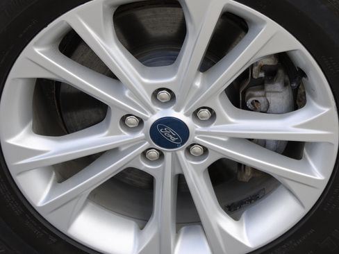Used 2019 Ford Escape SE AWD/4WD image 34