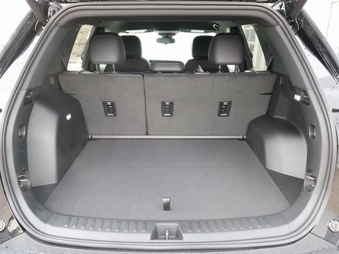 New 2026 Chevrolet Equinox LT w/ Convenience Package II image 28