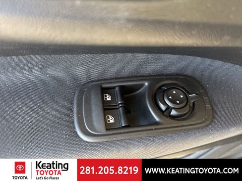 Used 2024 FIAT 500 e (RED) image 11