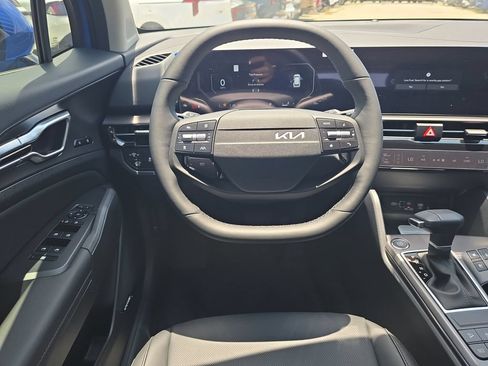 New 2026 Kia Sportage SX FWD image 14