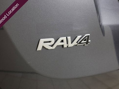 Used 2014 Toyota RAV4 Limited image 46