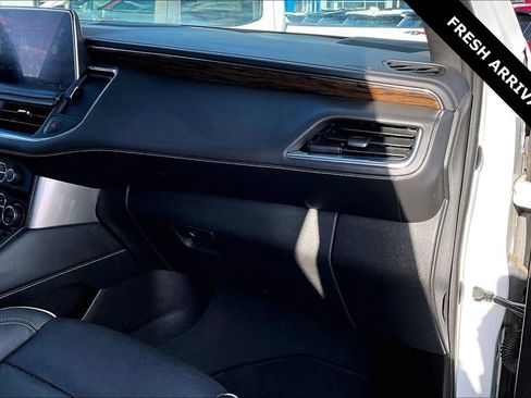 Used 2023 Chevrolet Suburban Premier image 26