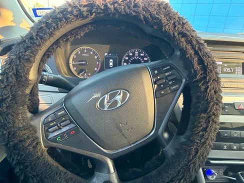 Used 2017 Hyundai Sonata SE FWD image 11