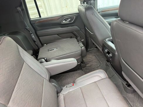Used 2024 Chevrolet Suburban High Country w/ Premium Package AWD/4WD image 13