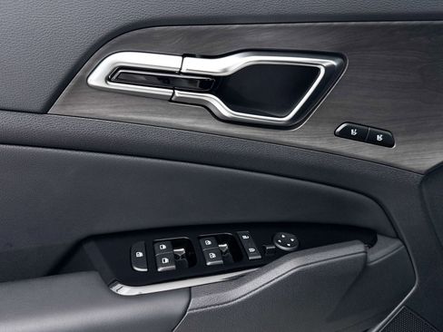 Used 2025 Kia Sportage X-Line Prestige image 31