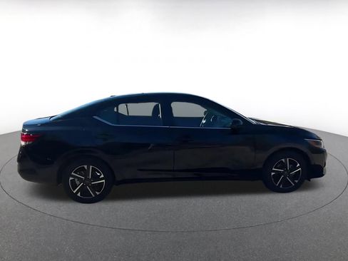 Used 2025 Nissan Sentra SV image 16