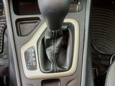 Used 2016 Jeep Cherokee Latitude w/ Safety/Convenience Group image 21