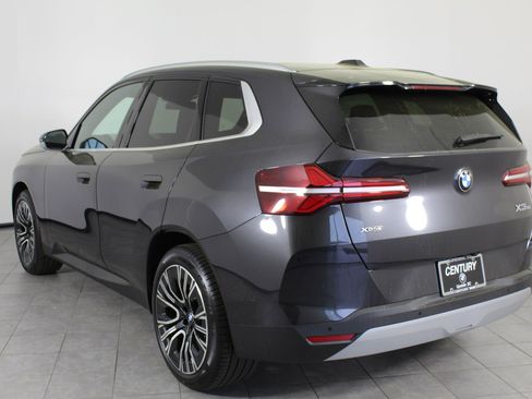 Used 2025 BMW X3 xDrive30i w/ Premium Package image 3