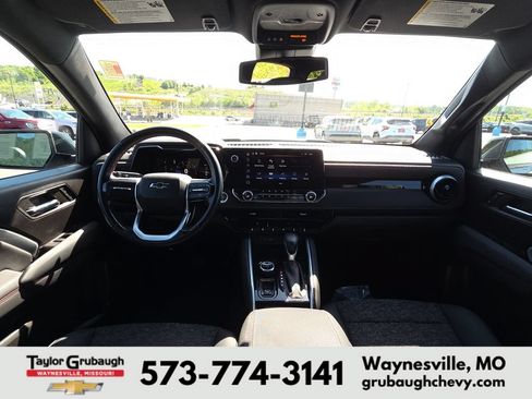 Used 2023 Chevrolet Colorado Z71 w/ Z71 Convenience Package 2 AWD/4WD image 30