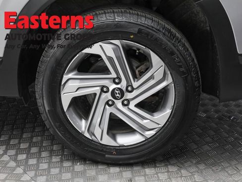 Used 2023 Hyundai Santa Fe SEL image 8