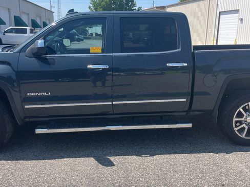 Used 2018 GMC Sierra 1500 Denali AWD/4WD image 4