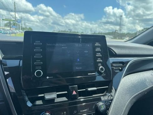 Used 2021 Toyota Camry SE FWD image 14