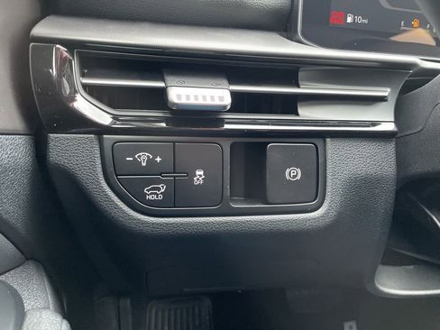 New 2026 Kia Sportage SX FWD image 24