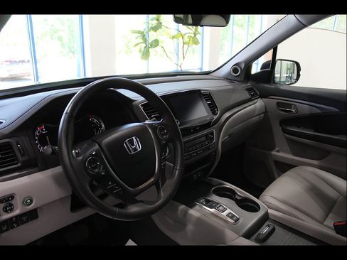 Certified 2023 Honda Ridgeline RTL image 11
